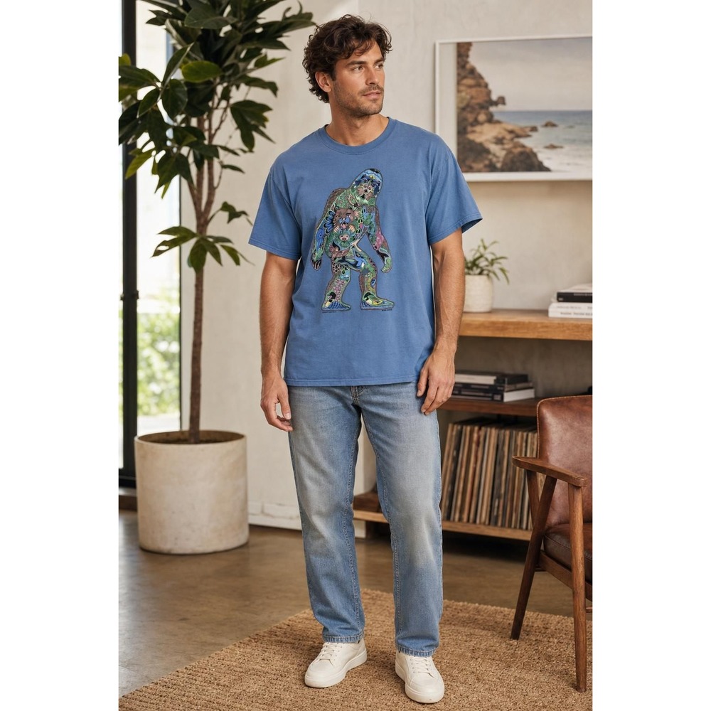Liberty‎ Graphics Bigfoot T Shirt Men's L Blue Sasquatch Wildlife Art Nature